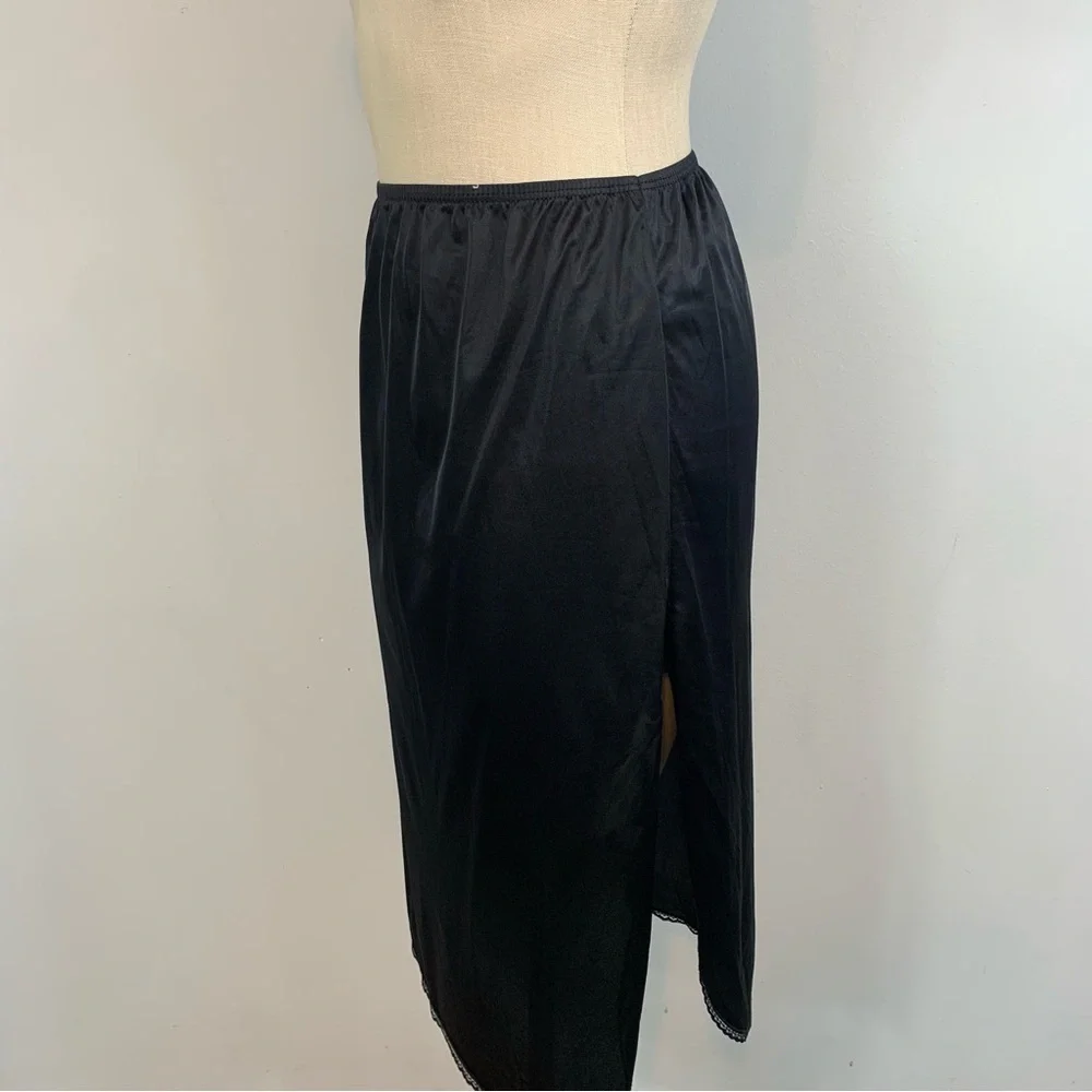 VTG Vanity Fair Half Slip Nylon Black Small USA Silky Shiny - Picture 6 of 7